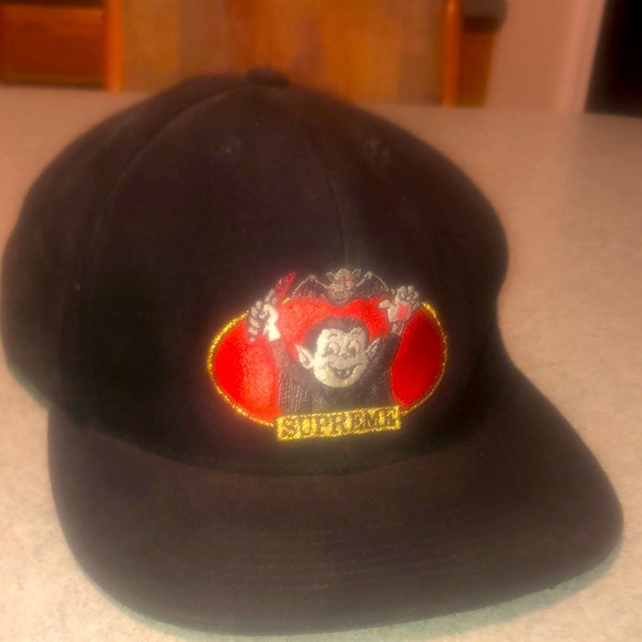 Supreme Vampire Boy Hat - Picture 2 of 3